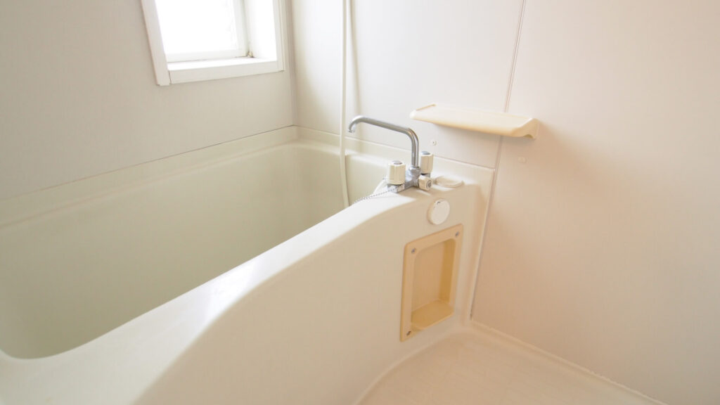 古いお風呂のリフォーム費用の相場を解説！戸建てとマンションで相場は異なる？