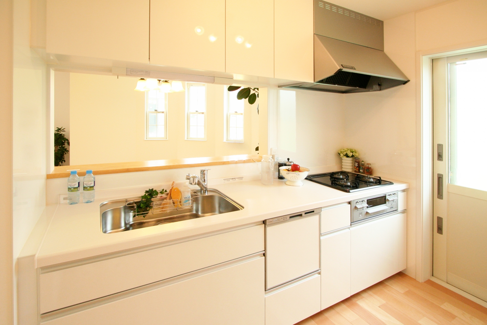 【体験談】壁付けから対面キッチンへ！配管や費用の悩みを解決した方法